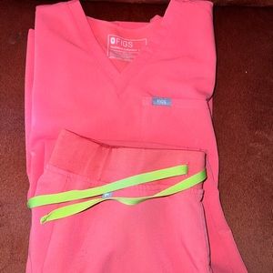 Figs Hot Coral scrubs